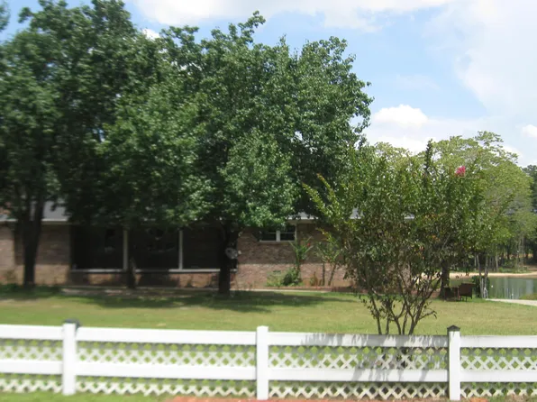 579 County Road 404, Ozark, AL 36360