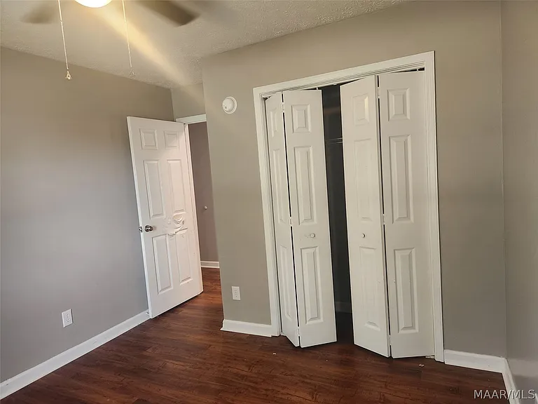 1214 Camellia Woods Ct — Photo 15