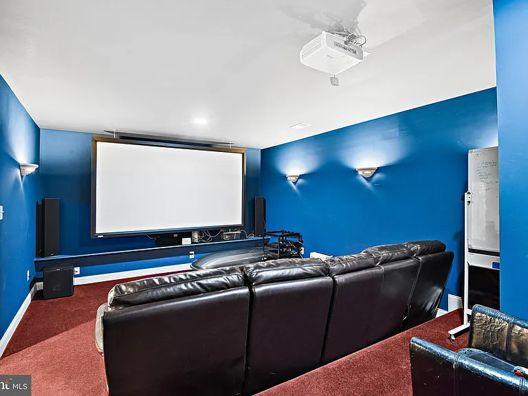 21922 Hyde Park Dr — Photo 33