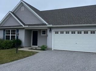 40 Azalea Dr, Windsor, PA 17366