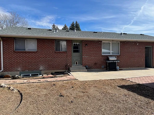 Building Photo - 1009 Kane Dr