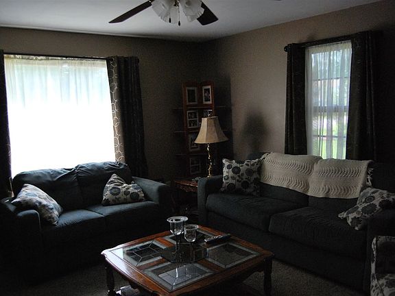 New Paint and carpet