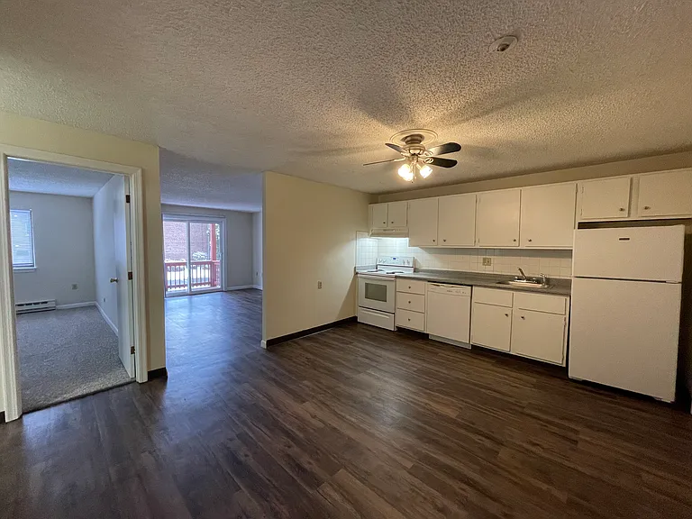 Eastern Trails Apartments and Storage — Photo 32