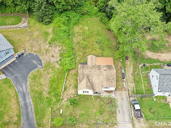 2nd image of 66 Gifford Avenue