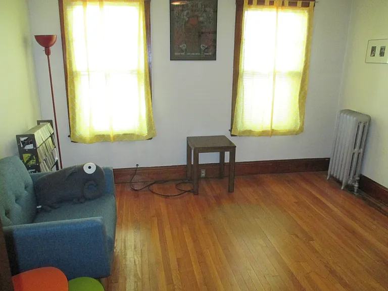 81-83 Adamson St #1 — Photo 6