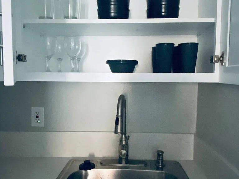 E Clara St — Photo 10