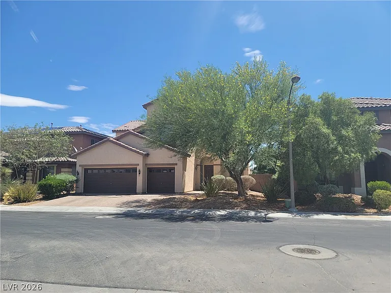 9622 Staff Ln — Photo 2