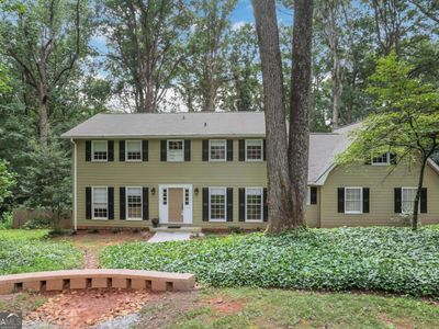 2225 Mountain Creek Dr, Stone Mountain, GA, 30087