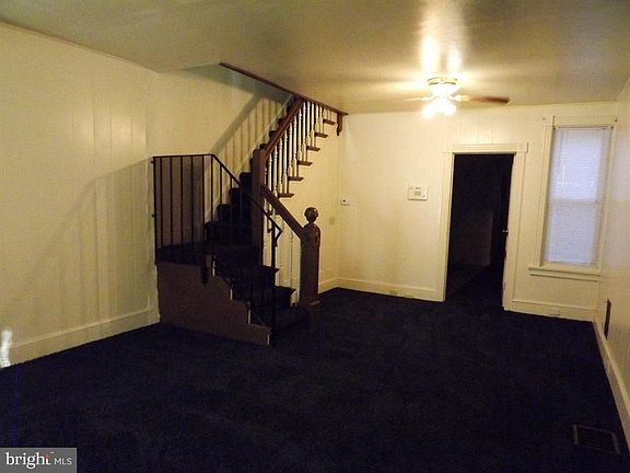 2nd image of 812 N Lombard St