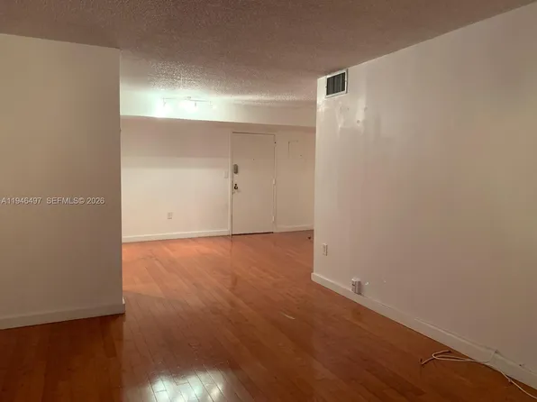 911 E Ponce De Leon Blvd APT 403, Coral Gables, FL 33134