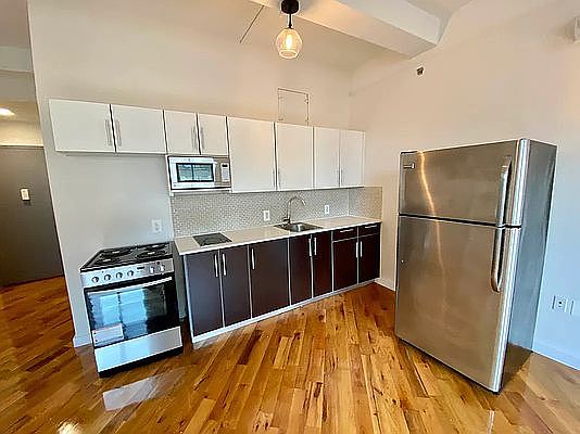 1st image of 29-28 41st Ave #407