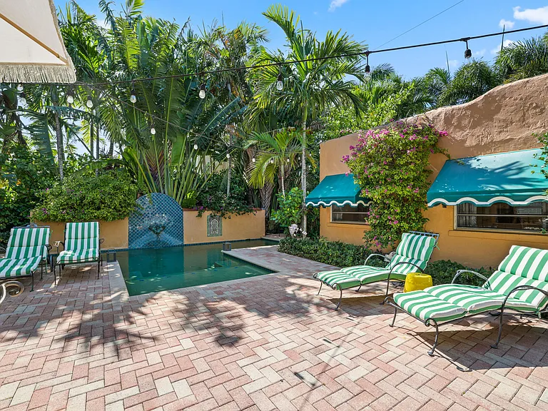 325 Greymon Dr — Photo 43