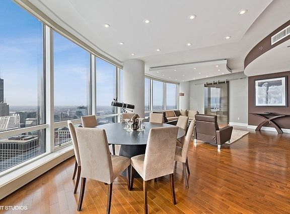 5th image of 401 N Wabash Ave #P125