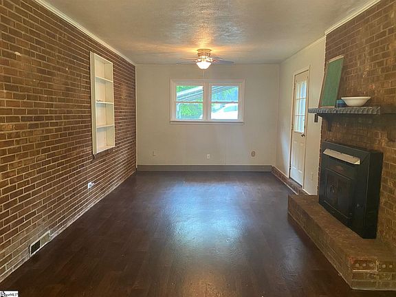 4th image of 1021 Hardee Ct