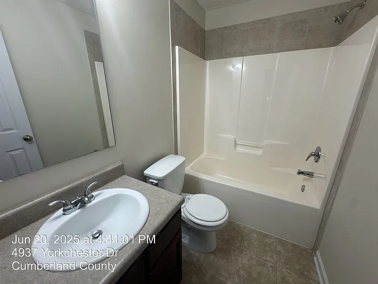 4937 Yorkchester Dr — Photo 21