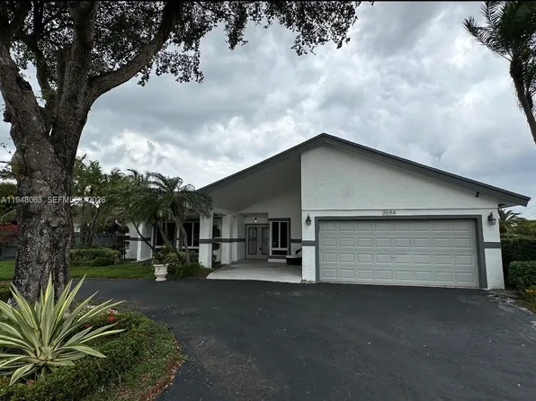 3594 SW 69th Ave, Miramar, FL 33023