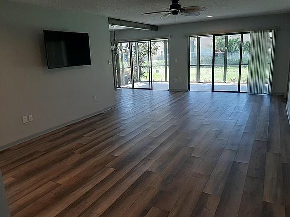 2nd image of 6340 Lakemont Cir