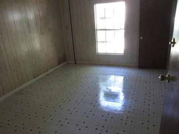 5th image of 4914 Tennyson Dr