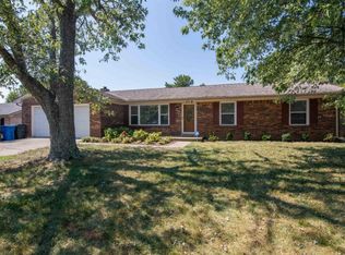 3253 Shoal Lake Dr, Lexington, KY 40515