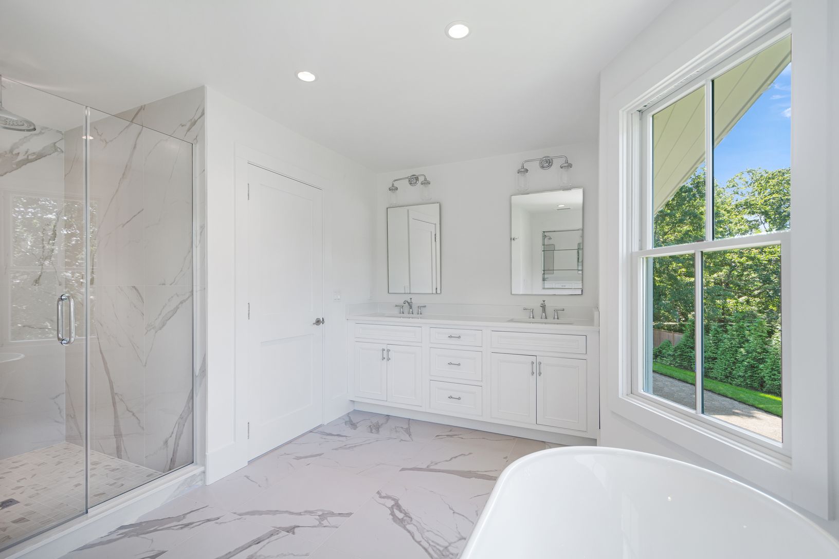  Marble Floors 
