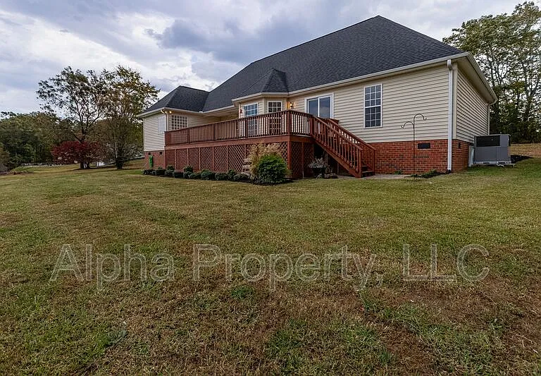 97 Smith Rd — Photo 33