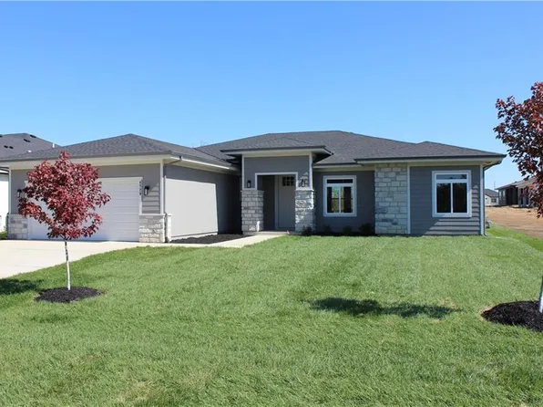 4729 Redwood St, Leavenworth, KS 66048