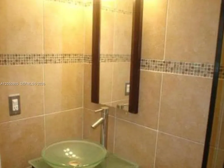 1441 Lincoln Rd #214 — Photo 4