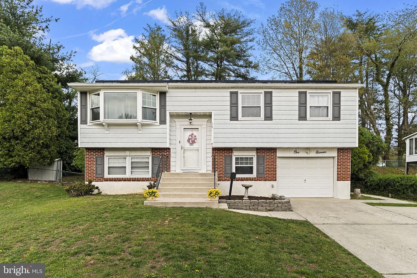 111 Hemmings Way
