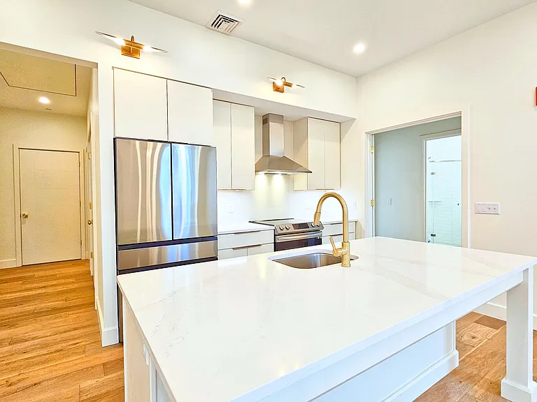 131 Main St #2A-2 — Photo 17