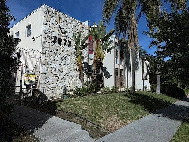3877 Coco Ave — Photo 4