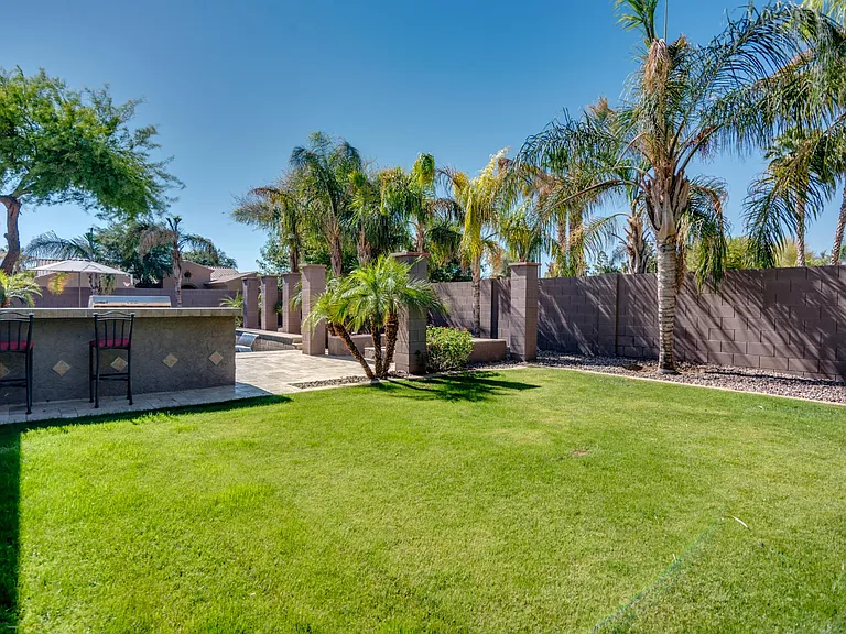 1230 E Canary Dr — Photo 39