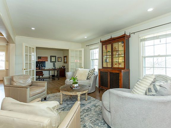 2nd image of 613 Paden Dr