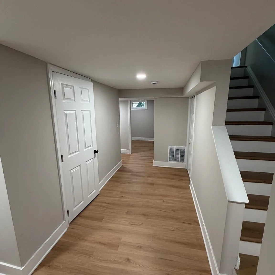 3 bed, 2.0 bath, 1114 sqft, $2,600 — Photo 3