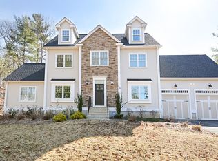 102 Joseph Cir, Whitinsville, MA 01588
