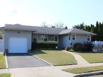 28 Berkshire Road, Bethpage, NY, 11714