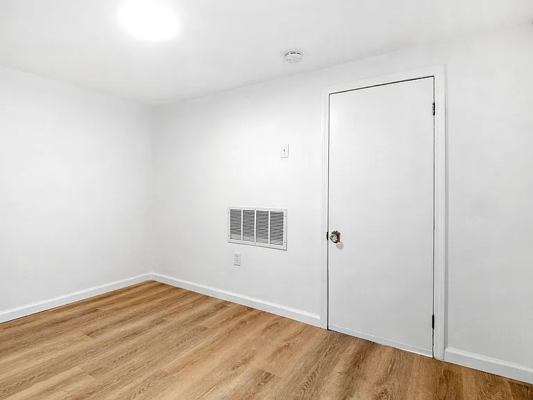 4337 Fyler Ave — Photo 17