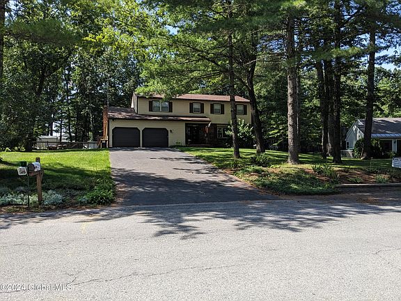 2nd image of 15 Kaatskill Way