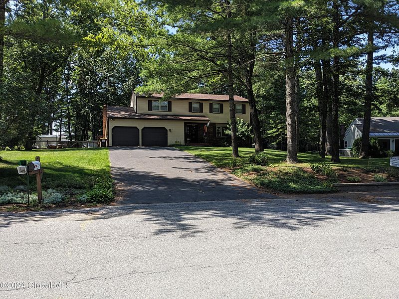 2nd image of 15 Kaatskill Way