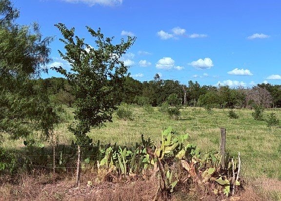 5th image of 5921 Fm 636
