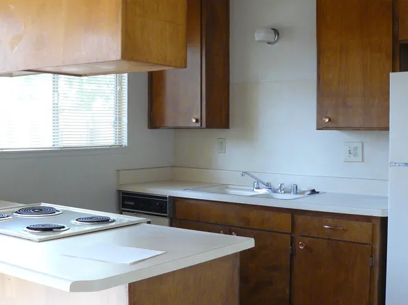 555 E 3rd Ave #J, Chico, CA 95926