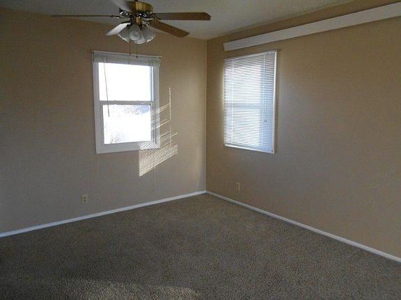 5th image of 644 Holcomb Ave APT 1