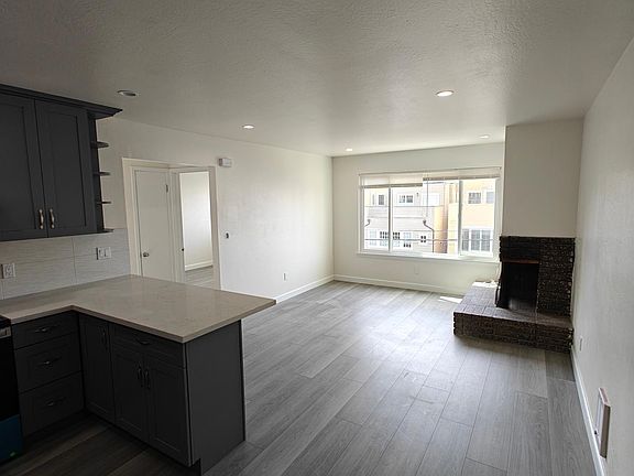 4th image of 267 27th Ave APT 6