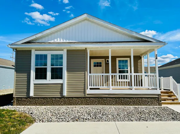 1283 E Ellis Rd #24, Norton Shores, MI 49441