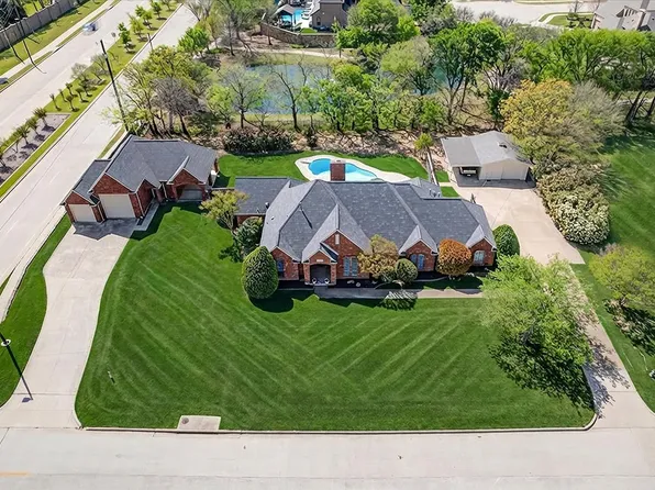 2303 Hillside Ct, Southlake, TX 76092