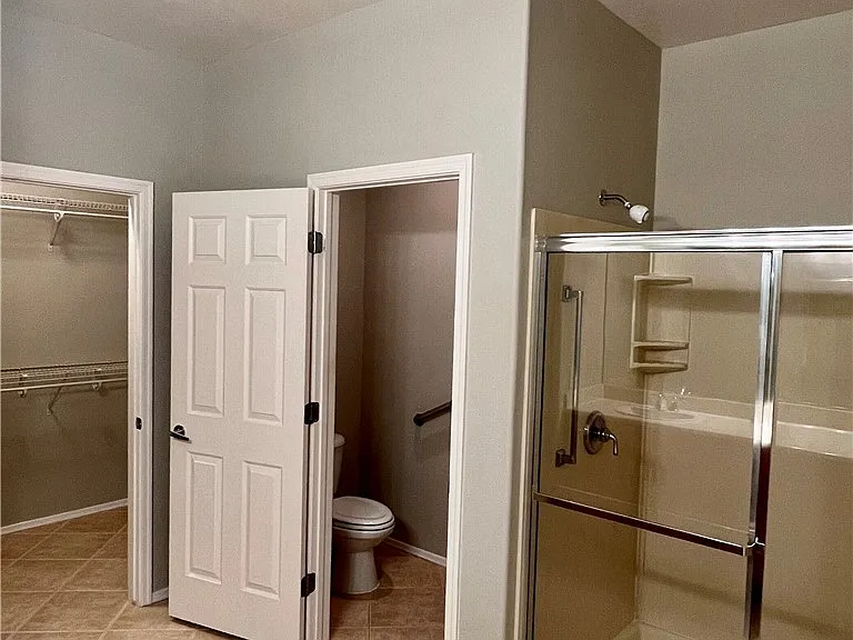 2460 Calvert City Dr — Photo 15