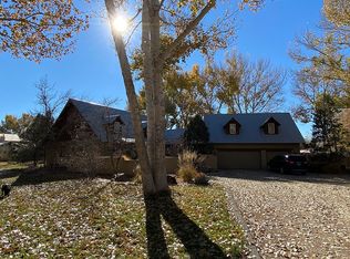 398 Price Ln, Corrales, NM 87048