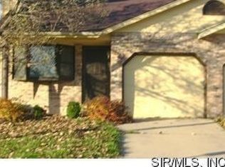 894 Lester Ave, Collinsville, IL 62234