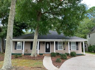 908 Handsboro Pl, Gulfport, MS 39507