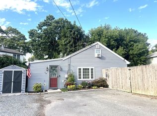 19 Water St, Swansea, MA 02777