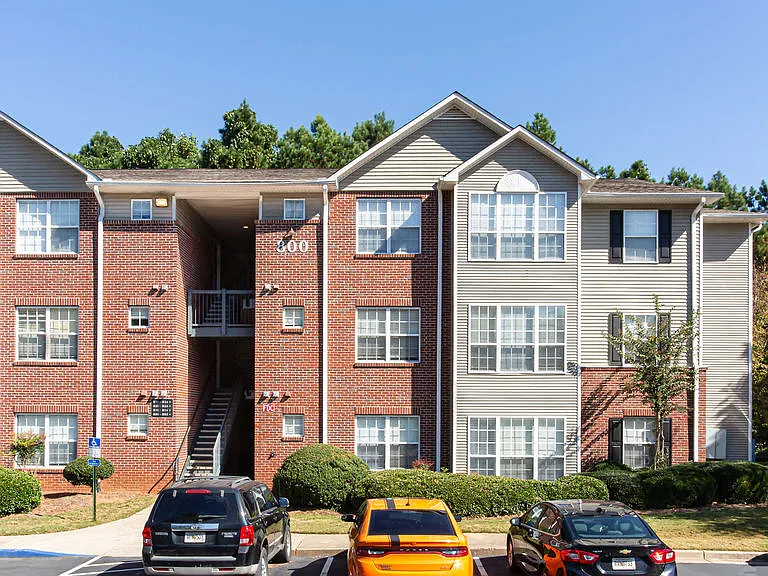 Indigo Apartments Gainesville — Photo 4
